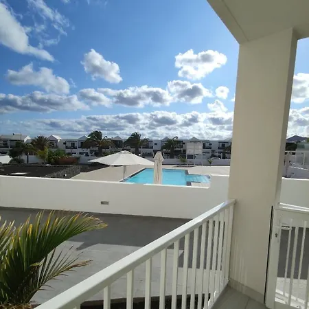 Vero Senator, Lägenhet