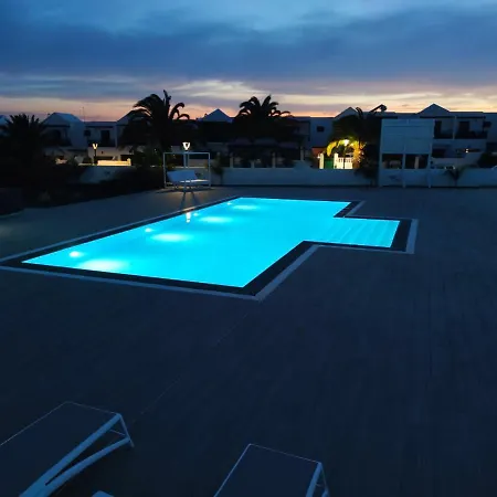 Vero Senator, Costa Teguise